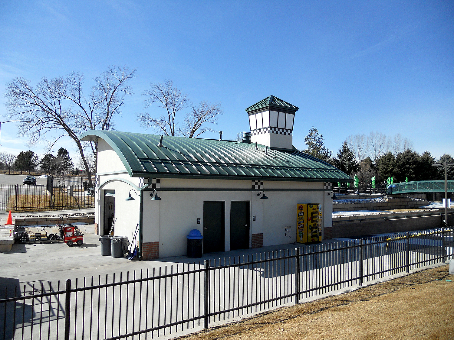 Curved standing seam metal roof
