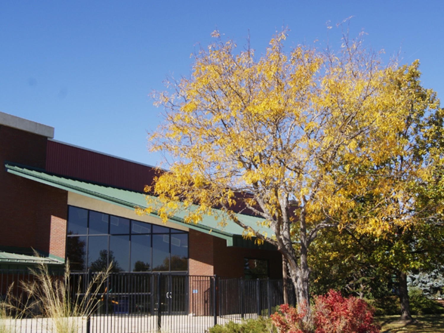 standing seam metal roof on rec center in northglenn